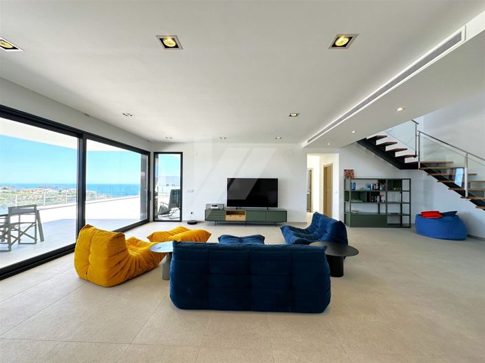 Image No.9-4 Bed Villa for sale