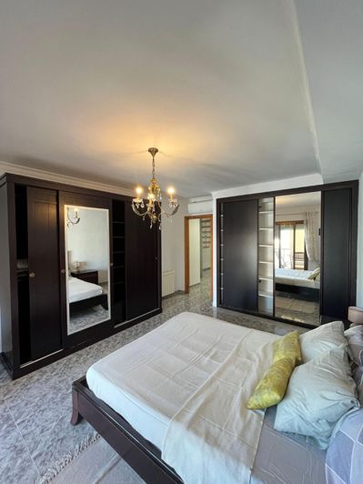 Image No.12-4 Bed Apartment for sale