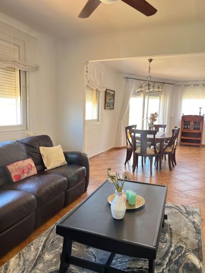 Image No.20-4 Bed Apartment for sale