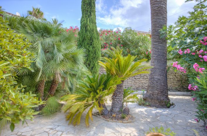 Image No.36-5 Bed Villa for sale