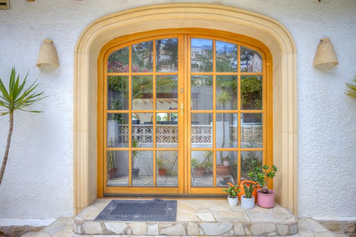 Image No.37-5 Bed Villa for sale