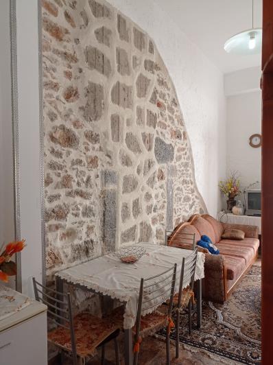 Image No.6-2 Bed House for sale