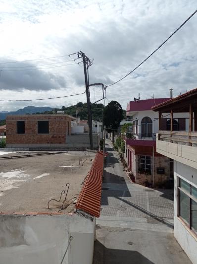 Image No.9-2 Bed House for sale