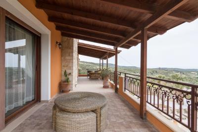 9bb72179-5561-485d-81b2-7e5033646971