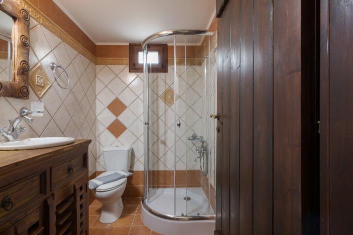 Image No.19-6 Bed Villa for sale