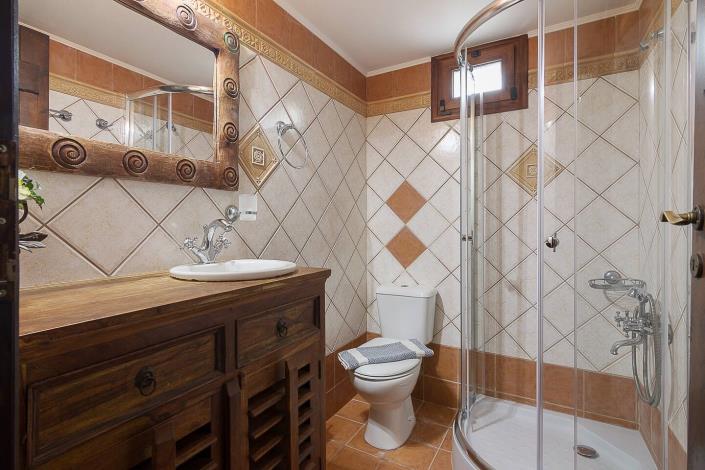 Image No.31-6 Bed Villa for sale