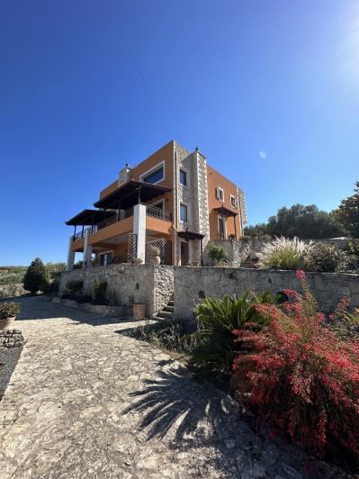 Image No.40-6 Bed Villa for sale