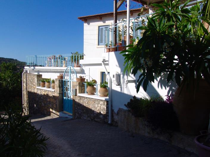 Image No.6-2 Bed Maisonette for sale