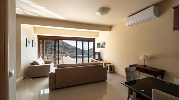 Image No.3-12 Bed Maisonette for sale