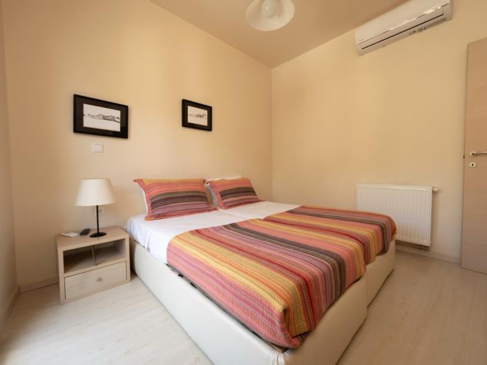 Image No.10-12 Bed Maisonette for sale