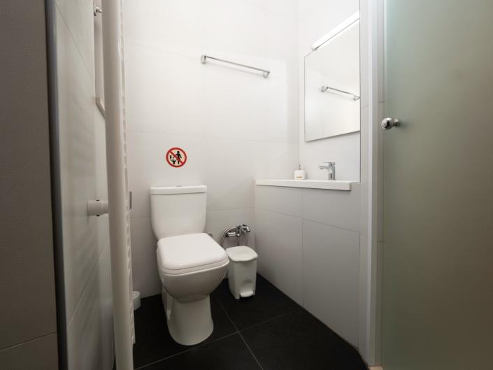 Image No.18-12 Bed Maisonette for sale