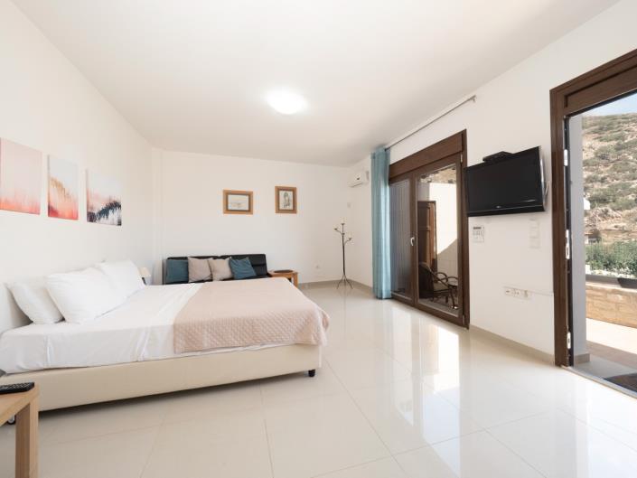 Image No.27-12 Bed Maisonette for sale