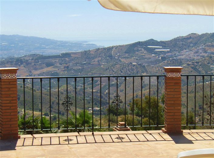 Image No.6-Maison de campagne de 3 chambres à vendre à Iznate