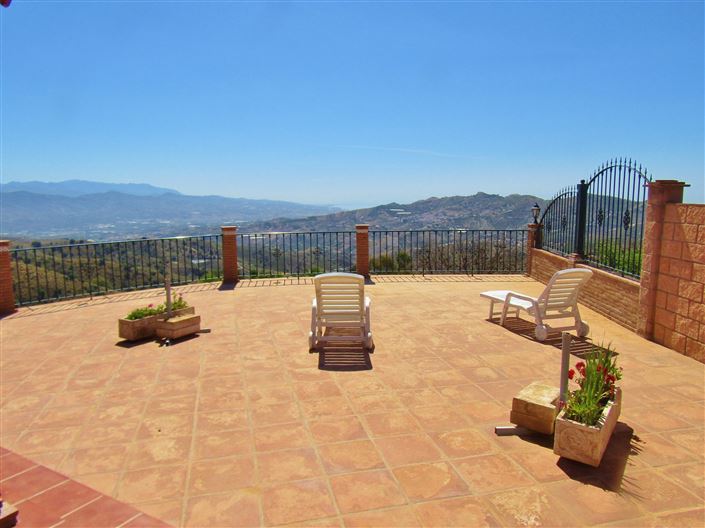 Image No.7-Maison de campagne de 3 chambres à vendre à Iznate