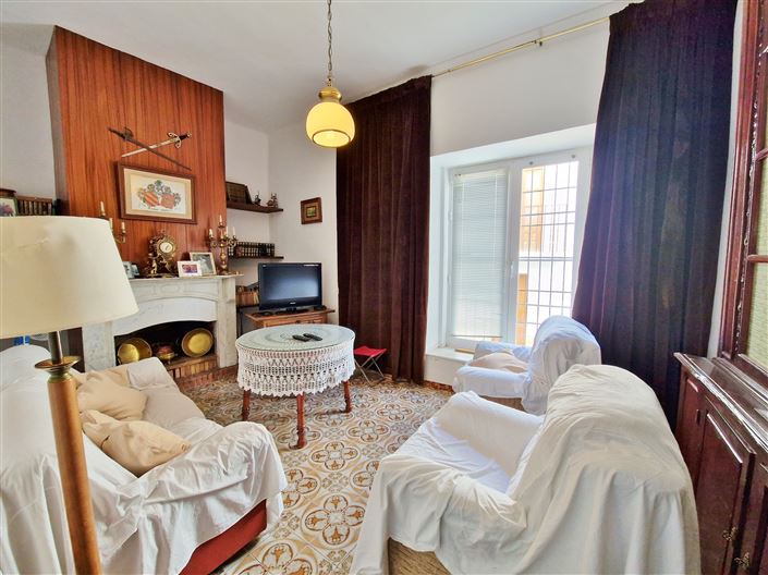 Image No.26-12 Bed Townhouse for sale