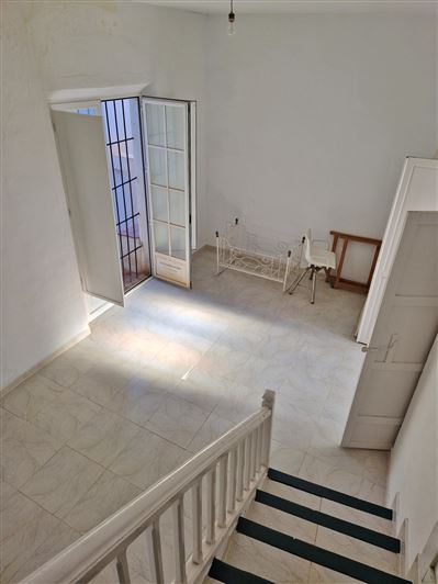 Image No.34-12 Bed Townhouse for sale