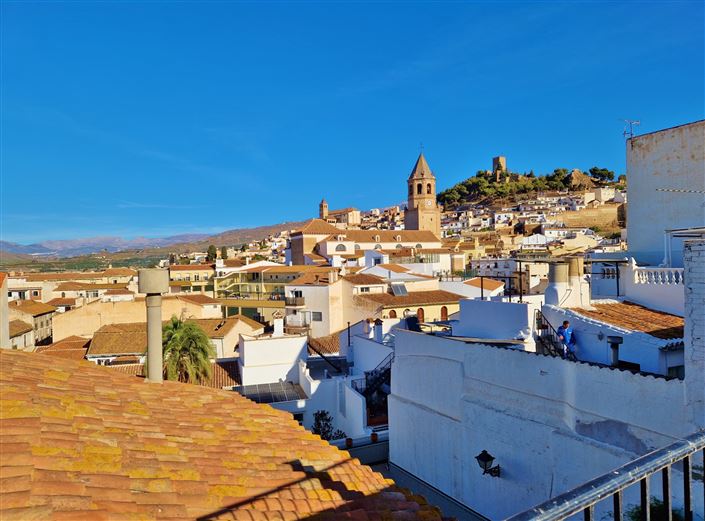 Image No.46-12 Bed Townhouse for sale