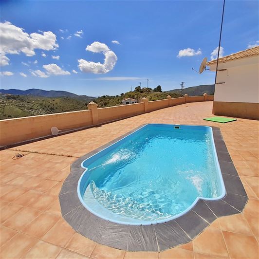 Image No.3-Maison de campagne de 3 chambres à vendre à Canillas de Aceituno