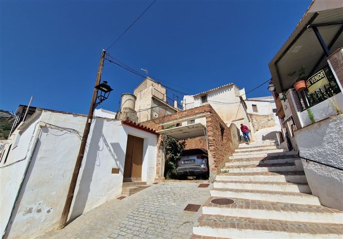 Image No.9-Maison de village de 3 chambres à vendre à Cutar