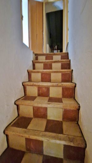 Image No.22-5 Bed Apartment for sale