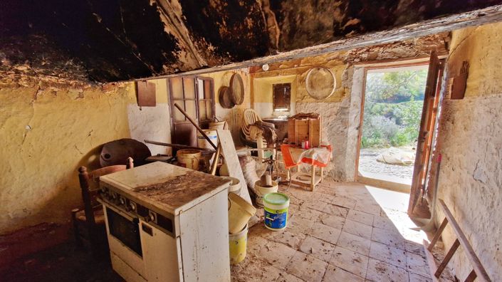 Image No.23-5 Bed Apartment for sale