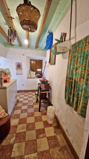 Image No.24-5 Bed Apartment for sale