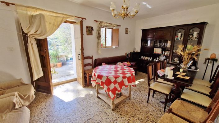 Image No.7-5 Bed Apartment for sale