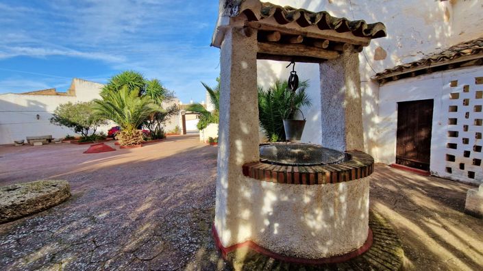 Image No.6-Maison de campagne de 8 chambres à vendre à Humilladero