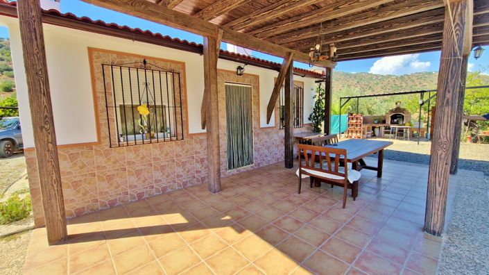 Image No.12-Maison de campagne de 4 chambres à vendre à Comares