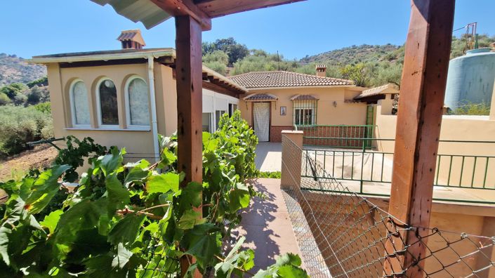 Image No.2-Maison de campagne de 4 chambres à vendre à Comares