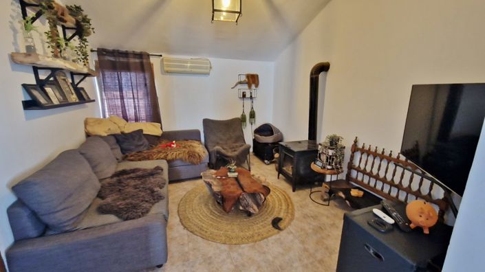 Image No.26-4 Bed Townhouse for sale