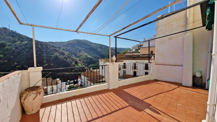 Image No.9-5 Bed Village House for sale