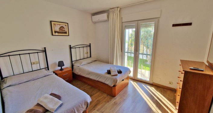 Image No.17-3 Bed Villa for sale