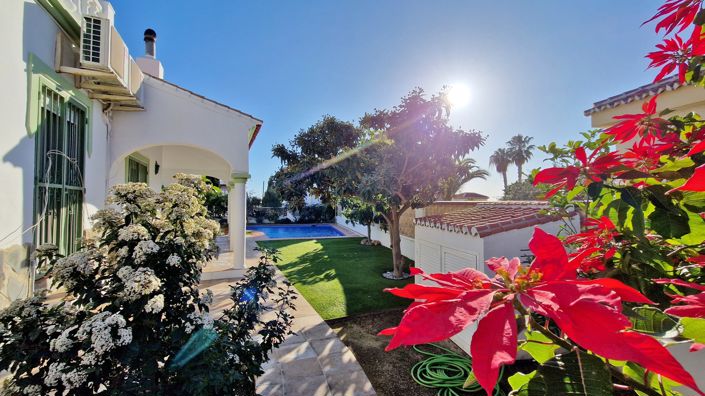 Image No.2-3 Bed Villa for sale