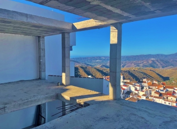 Image No.2-3 Bed Land for sale