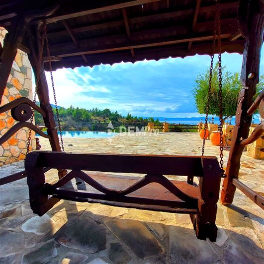 Image No.10-5 Bed Villa for sale