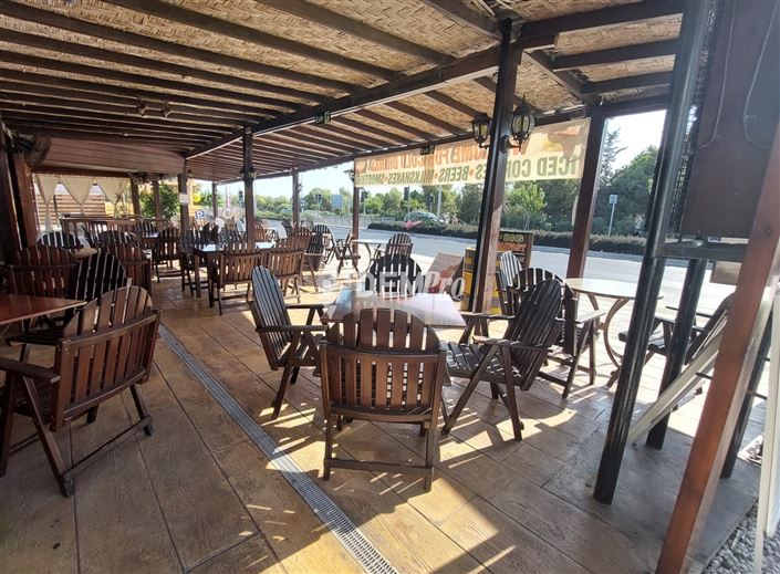 Image No.2-Commercial à vendre à Tombs of the Kings