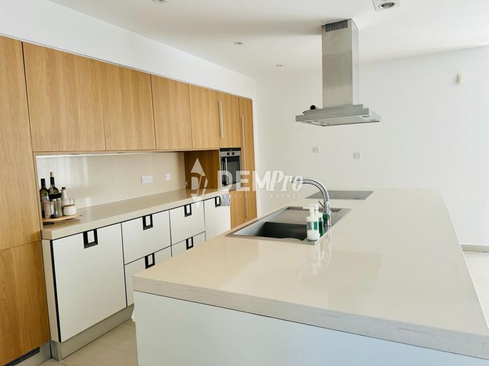 Image No.7-Villa de 5 chambres à vendre à Konia