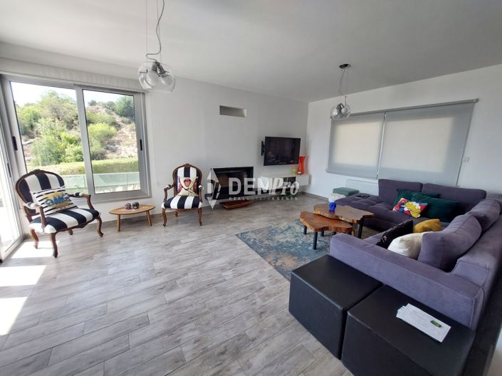 Image No.10-4 Bed Villa for sale