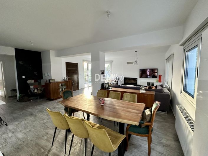 Image No.11-4 Bed Villa for sale