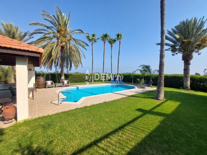 Image No.5-Villa de 5 chambres à vendre à Timi