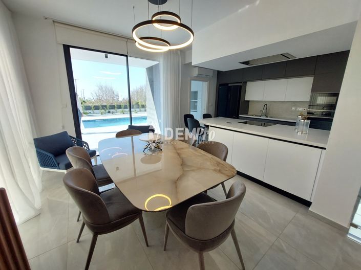 Image No.6-4 Bed Villa for sale