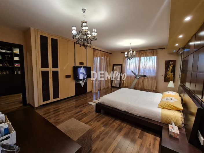 Image No.9-Villa de 6 chambres à vendre à Konia