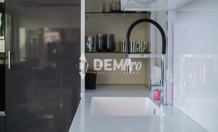 Image No.10-Villa de 4 chambres à vendre à Peyia