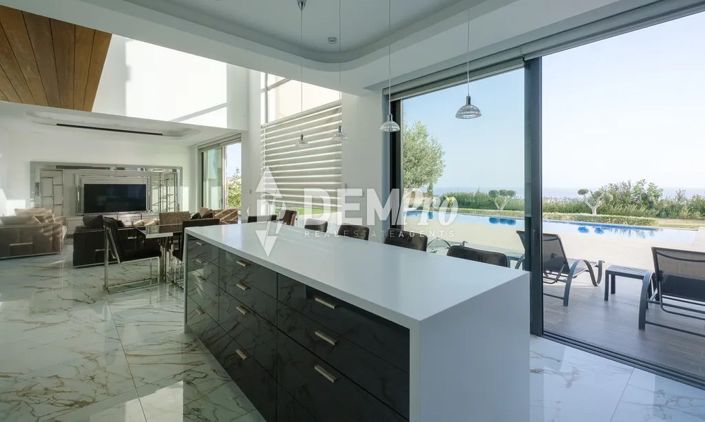 Image No.9-Villa de 4 chambres à vendre à Peyia