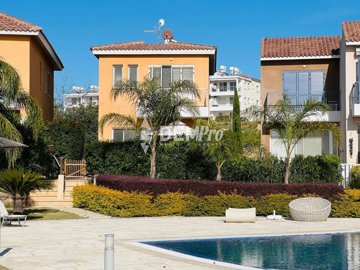 1 - Chlorakas, Villa