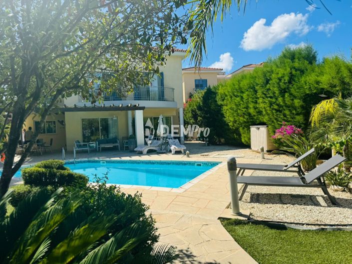 Image No.5-3 Bed Villa for sale