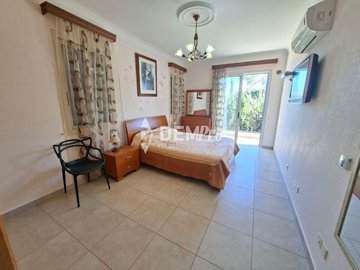 61086-villa-for-sale-in-latchifull