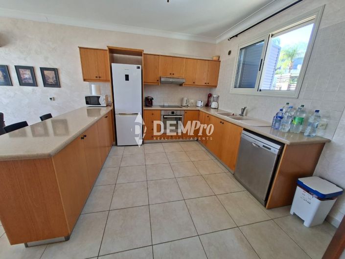 Image No.9-3 Bed Villa for sale