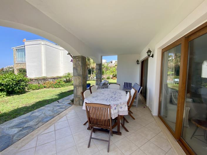 Image No.18-3 Bed Villa / Detached for sale